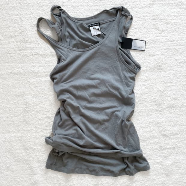 앤 드뮐미스터 트위스트 탑