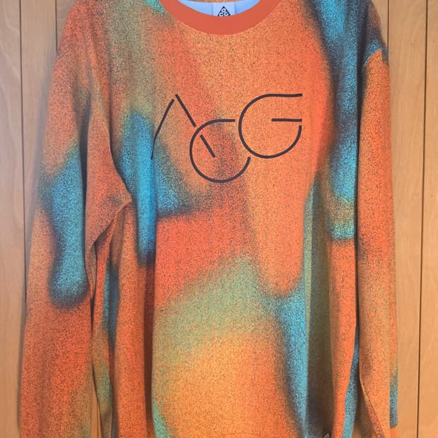 나이키acg 프링팅 티셔츠