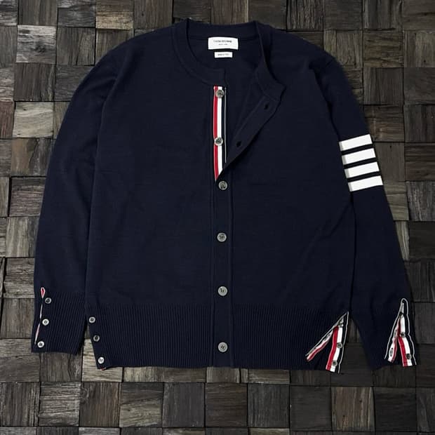 톰브라운 네이비 가디건