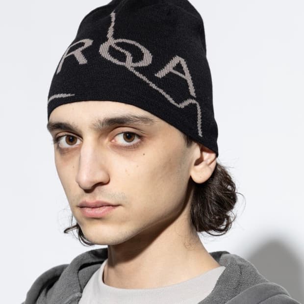 로아 하이킹 26ss 로고 울 비니/블랙