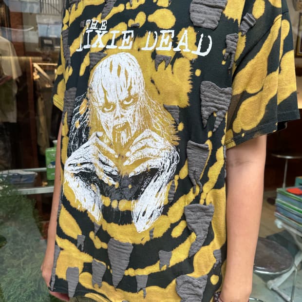 EPI•TAPH Gothic print T-shirts