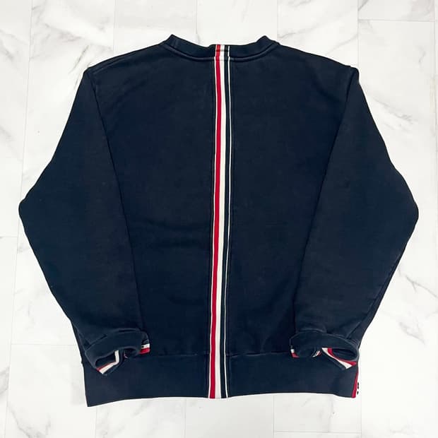 톰브라운 백삼선 맨투맨