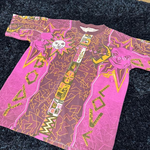 00‘s 사이키델릭 body love t-shirt