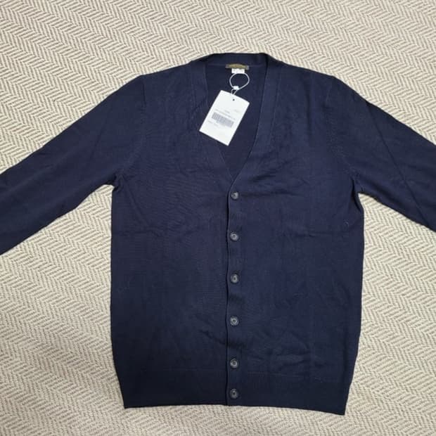 루이비통 니트가디건