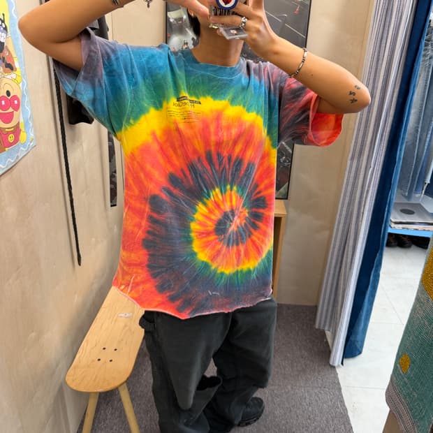 Tie dye cutting Tee