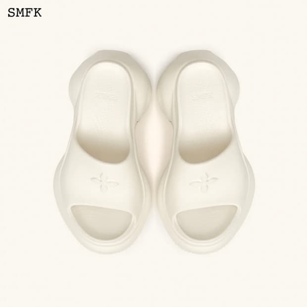 SMFK COMPASS WAVE 화이트 하이힐 범퍼 샌들 37