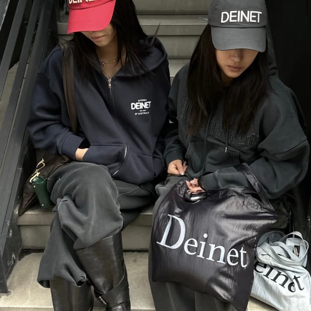 다이닛 로스트 인 시드니 후드집업 네이비 새상품