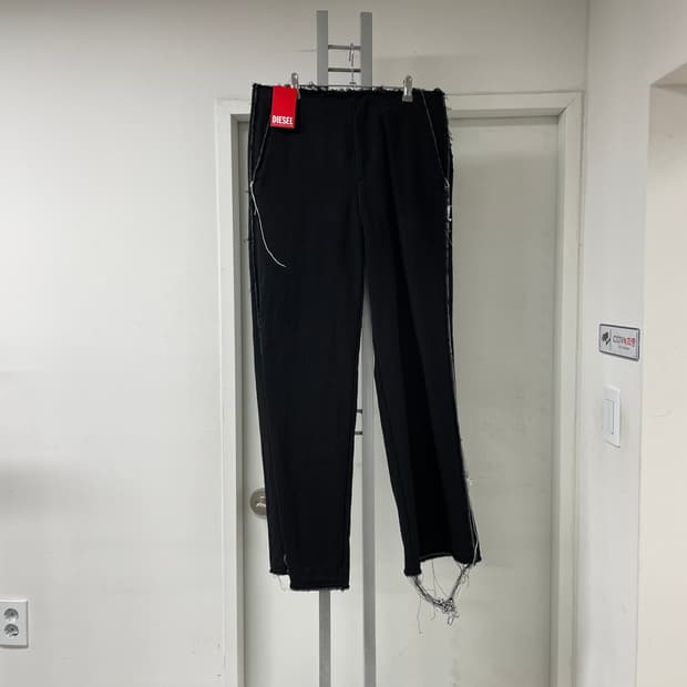 디젤 데미지 팬츠 블랙 새상품 48