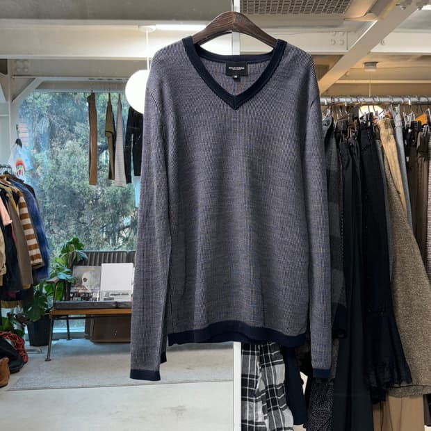 솔리드 옴므 브이넥 울니트