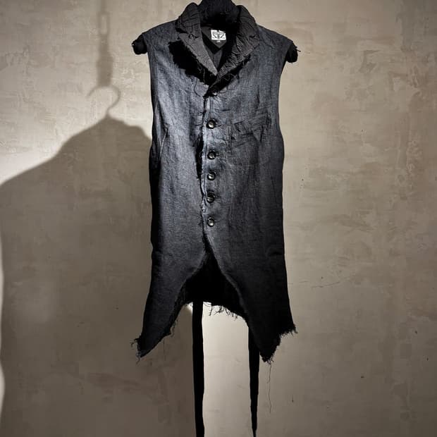 PROTOLOGICAL archetype long vest 48
