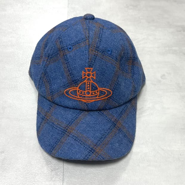 비비안 웨스트우드 트위드 라인 ORB 볼캡