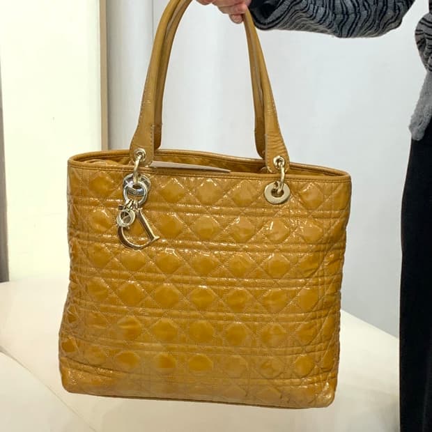 디올 오렌지 페이던트 레이디 토트백 (정품)