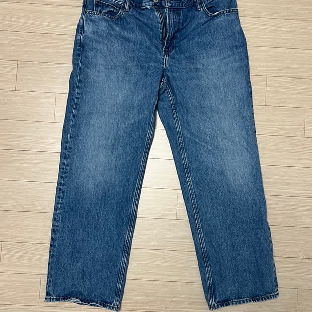 유니클로 jw앤더슨 스트레이트진 65