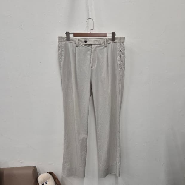 알레그리 나일론 원턱 테이퍼드 팬츠 90