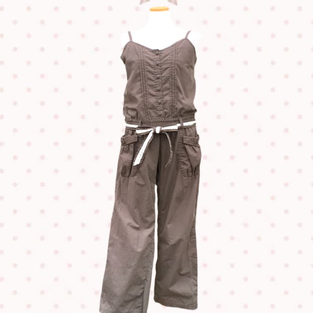 카키 리본 슬리브리스 점프수트