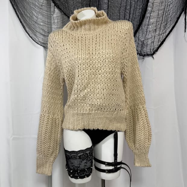 beige knit