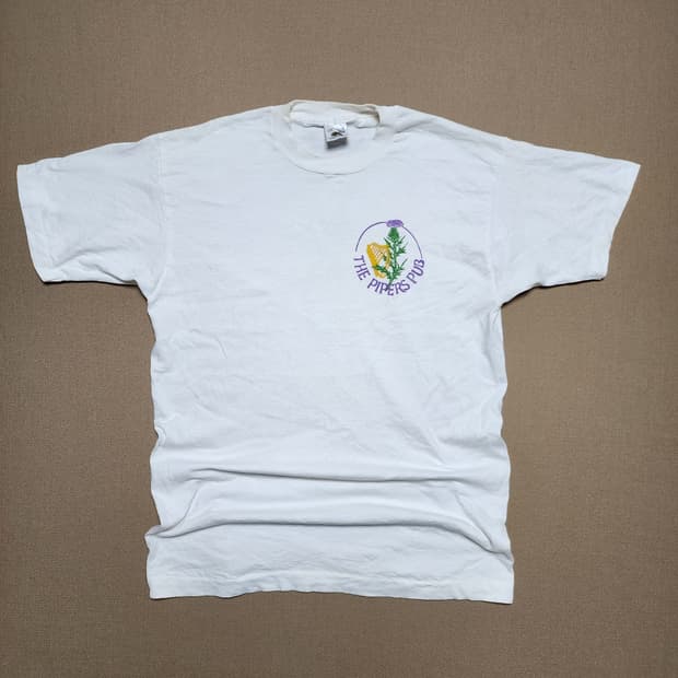 90s Fruit of the Loom Pipers Pub 티셔츠110
