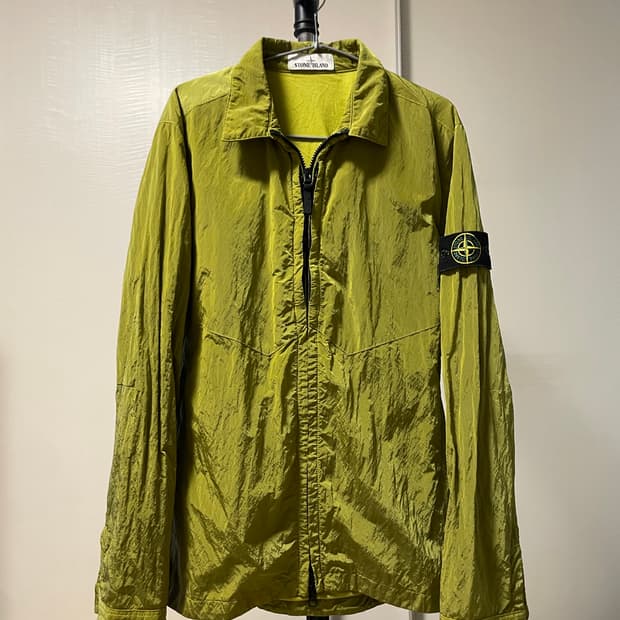 스톤아일랜드 나일론 메탈 바람막이 자켓