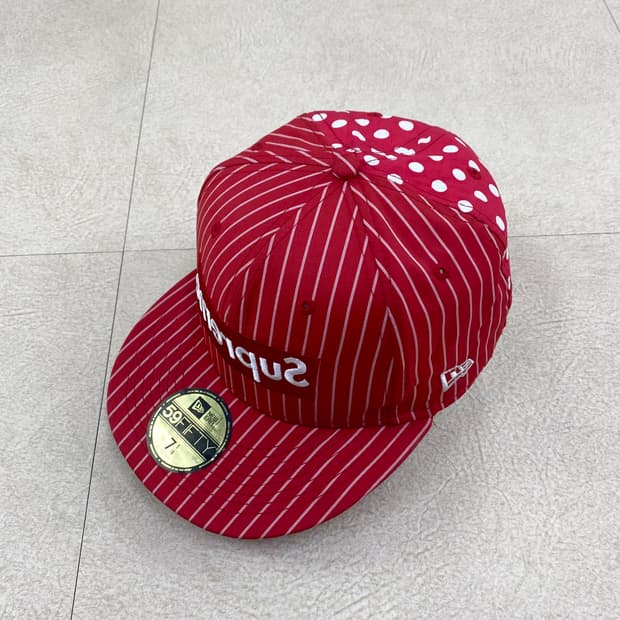 슈프림 x 뉴에라 x 꼼데가르송 스냅 백