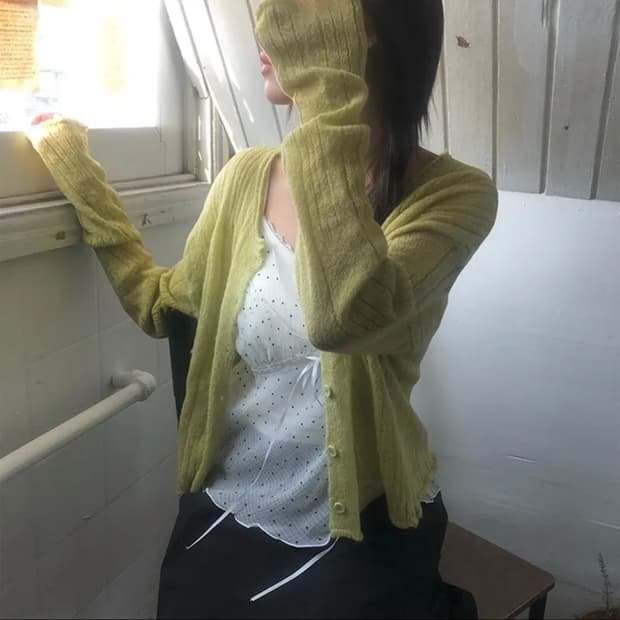 애니원모어 그론 여리 스크래치 울 시스루 니트 가디건