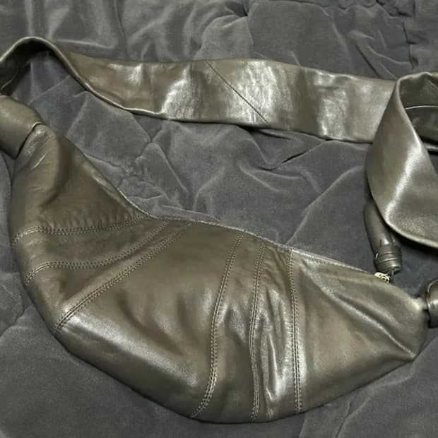 르메르 범백 스몰 앤트러사이트 판매합니다.