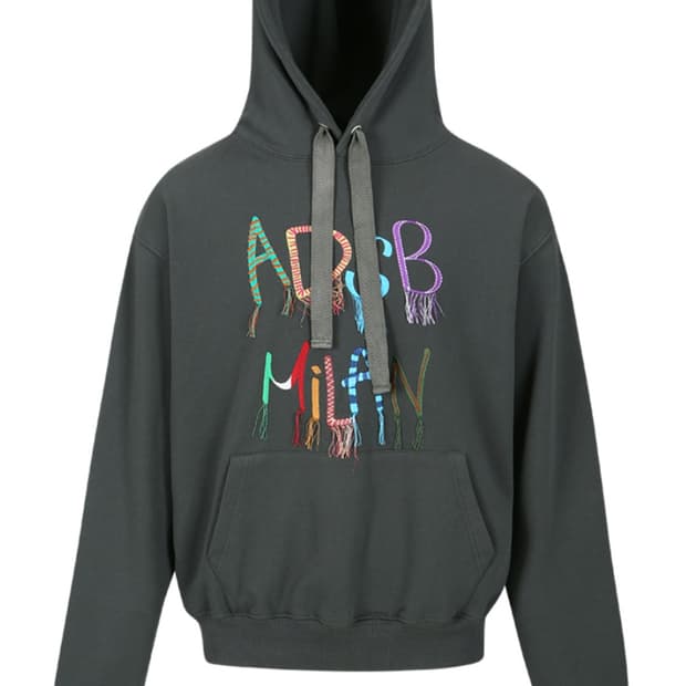 앤더슨벨 유니섹스 ADSB 밀란 엠브로이더리 후디 (CHARCOAL)