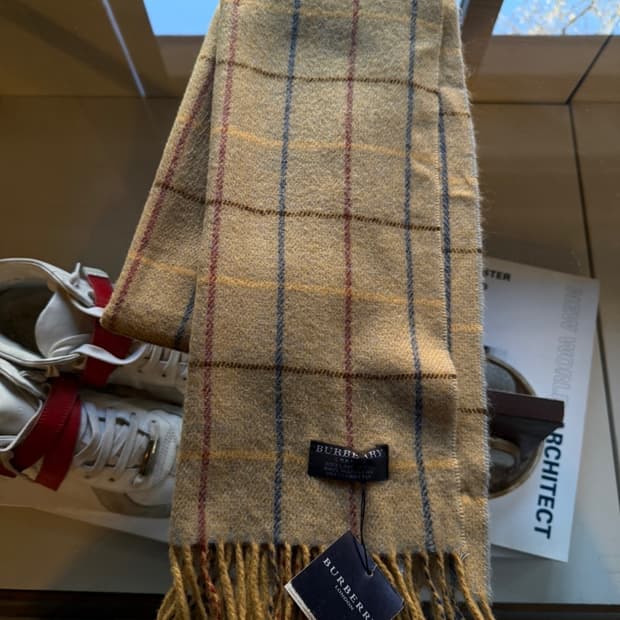 버버리 램스울 머플러