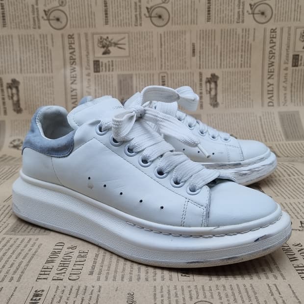 알렉산더맥퀸 오버솔 스니커즈 화이트 38 240