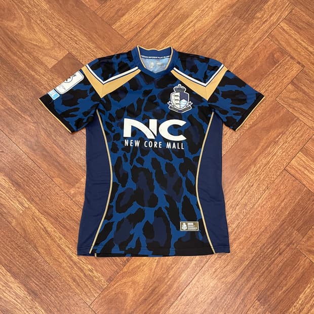 서울이랜드 창단 유니폼