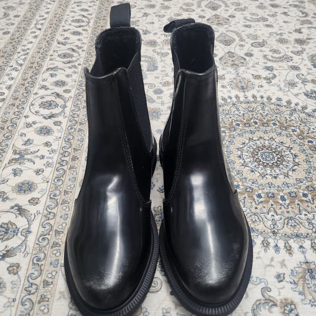 닥터마틴 플로라 첼시부츠 uk3 (225-235)