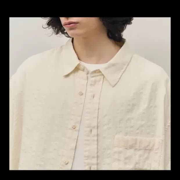러프사이드 rough side의 Primary Half Shirt.