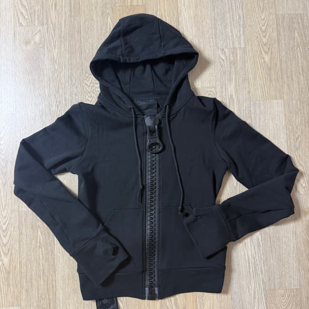 marierohanaa big zipper hoodie zip up Xl
