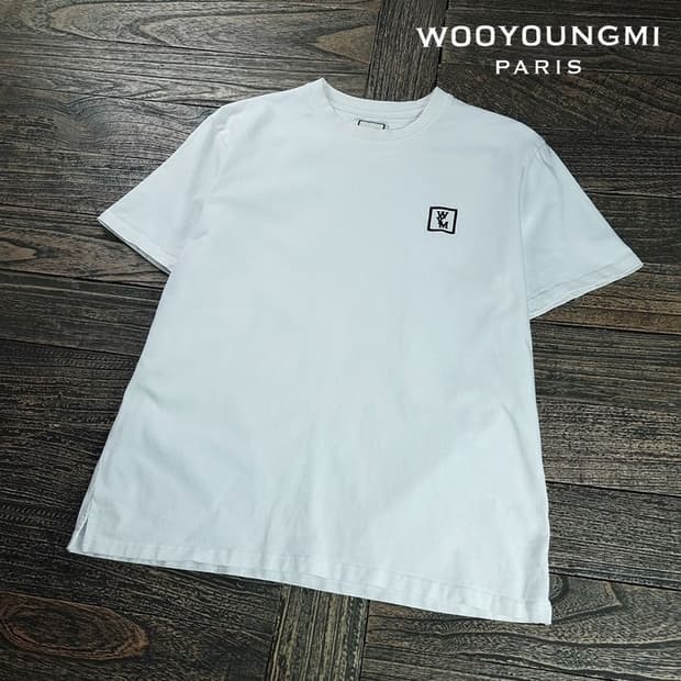 [우영미] 백로고 반팔티 화이트 P01642