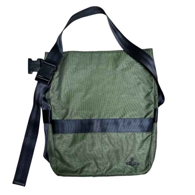 비비안웨스트우드 나일론 크로스백