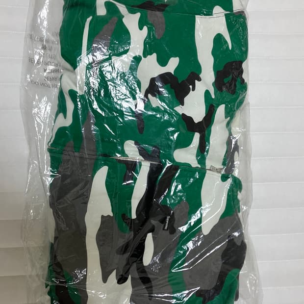 슈프림 카모후드집업 xl 25만원