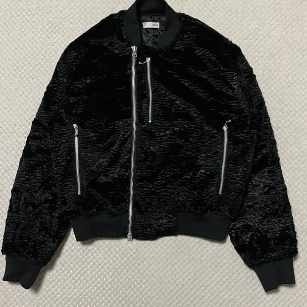 KYHO 기호 2WAY 벨벳 쇼트 봄버 자켓 블랙(클리닝O)