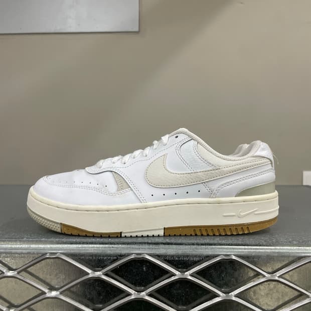 나이키 감마 포스 화이트 라이트 본 255