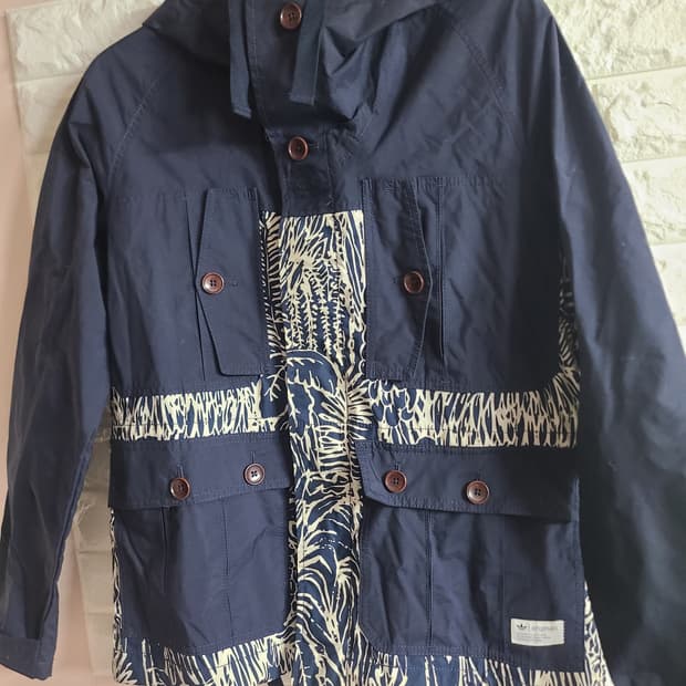 [수100]아디다스 패턴 바람막이(95)