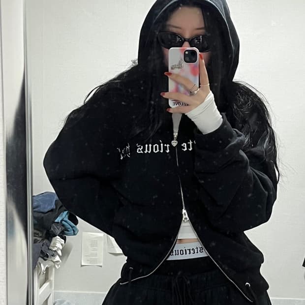 더미스테리어스호텔 후드집업