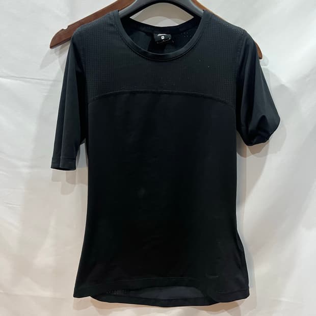 나이키 프로 하이퍼쿨 반팔 컴프레션 M