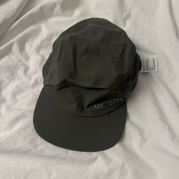 아크테릭스 팔츠캡 카키