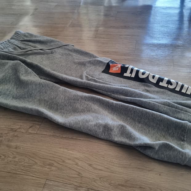 긴급처분) 나이키*조거그레이. .  L