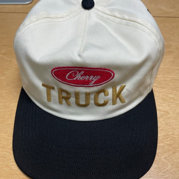 cherry la Truck 5 Panel Hat 캡