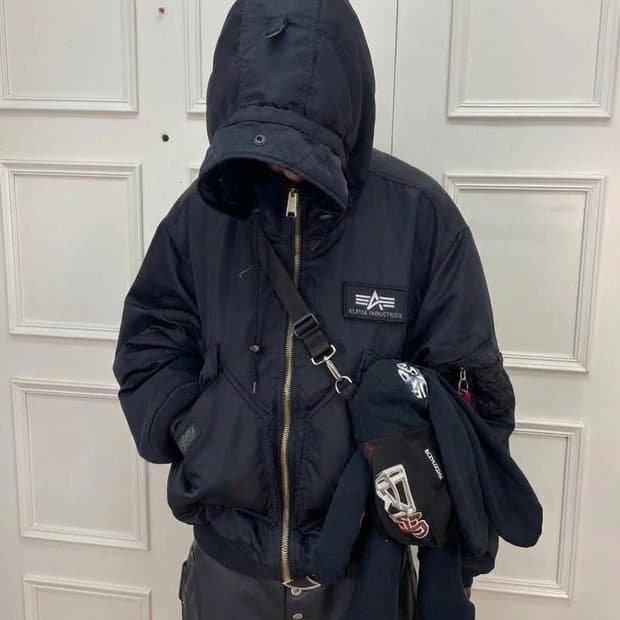 일본브랜드 BodySong 25ss 토끼인형 멀티백