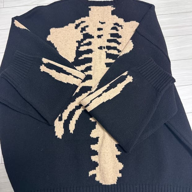 캐피탈 본 니트 블랙 3 사이즈