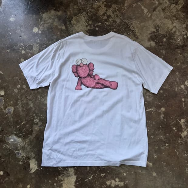 XL) 유니클로 X 카우스 콜라보 반팔티 반팔 티셔츠