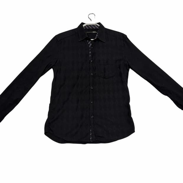 Mossimo diamond pattern shirts