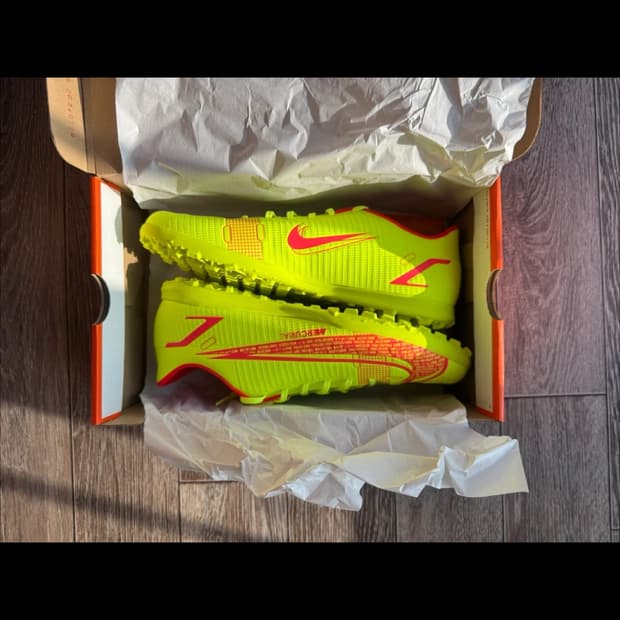 나이키 머큐리얼 베이퍼 14 클럽 TF 형광 290 풋살화