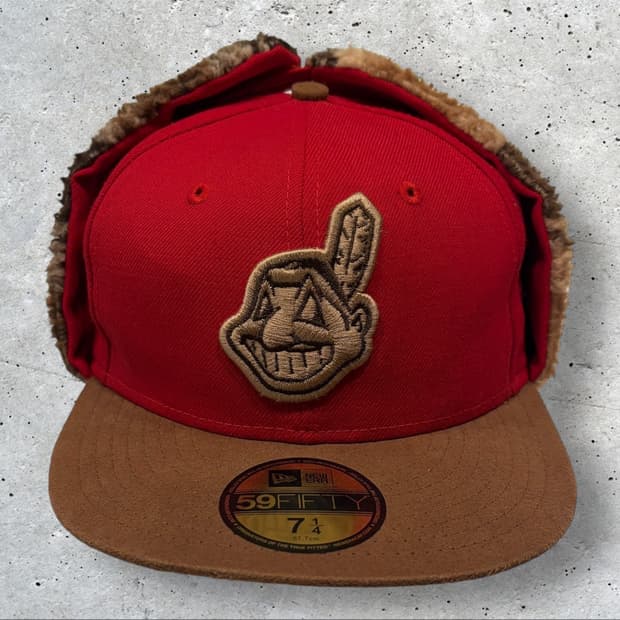 [57.7] 뉴에라 클리블랜드 인디언스 귀덮개 모자