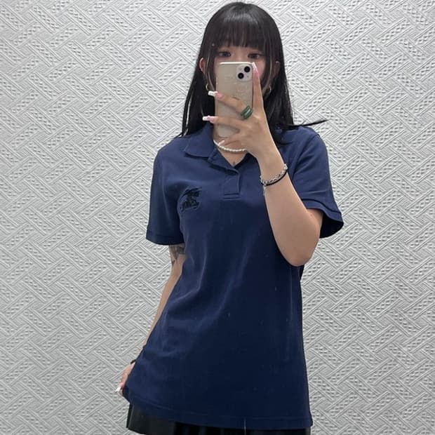 버버리 빈티지 모던시크 빅 자수로고 반팔 카라티 L C13824